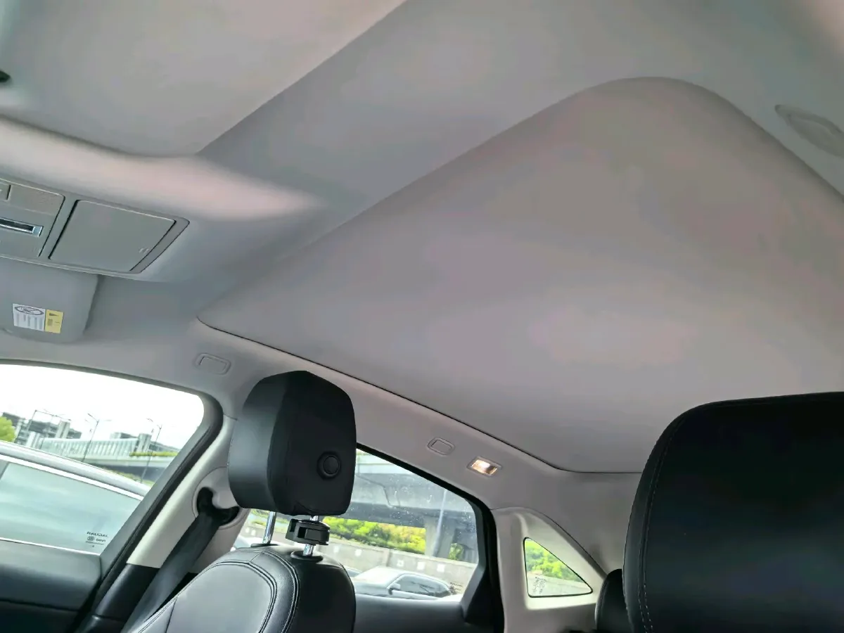 2018 Jaguar XEL 2.0T 200HP L4 8AT,autocango,china used car exporter,china ev exporter,chinese used car exporter,chinese used ev exporter