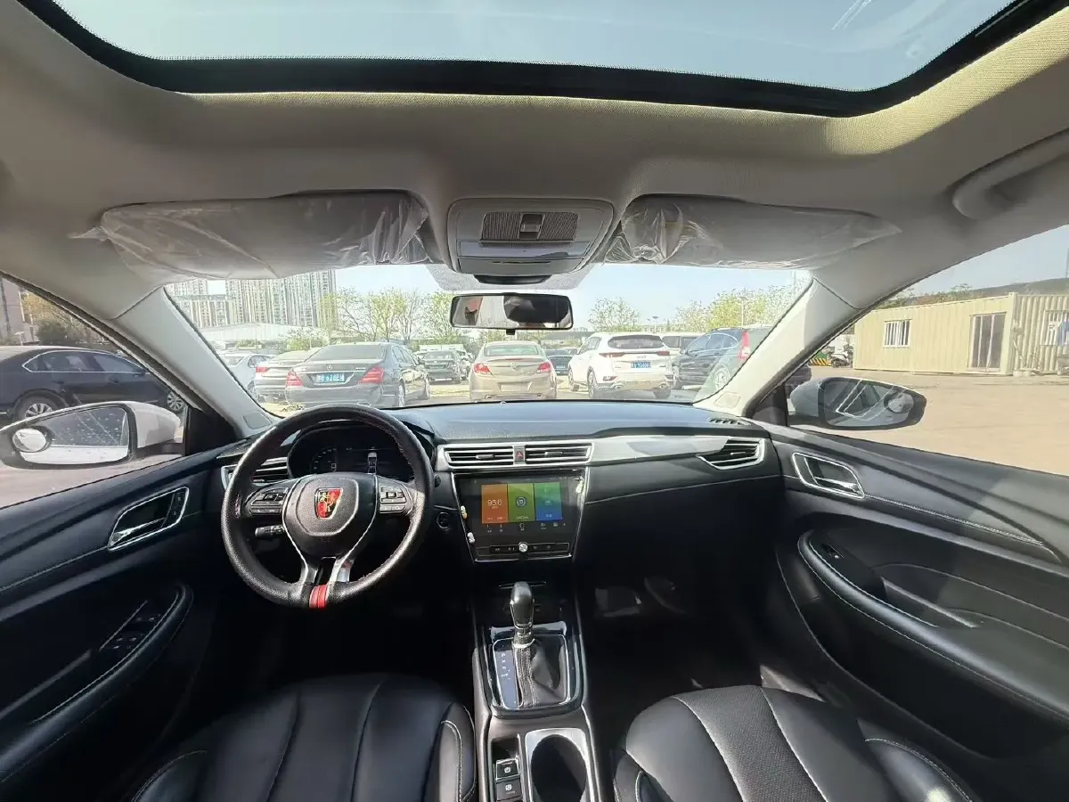 2020 Roewe i5 1.5L 120HP L4 CVT,autocango,china used car exporter,china ev exporter,chinese used car exporter,chinese used ev exporter