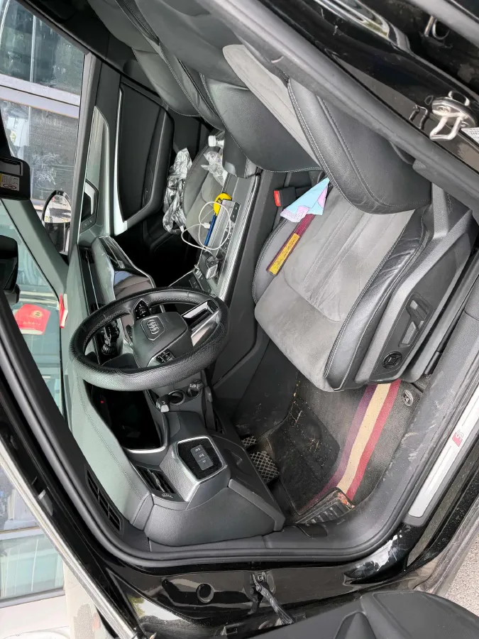 2022 Audi A6L 2.0T 224HP L4 7DCT,autocango,china used car exporter,china ev exporter,chinese used car exporter,chinese used ev exporter