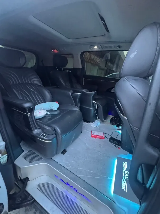 2024 GAC Trumpchi M8 2.0T 252HP L4 8AT,autocango,china used car exporter,china ev exporter,chinese used car exporter,chinese used ev exporter