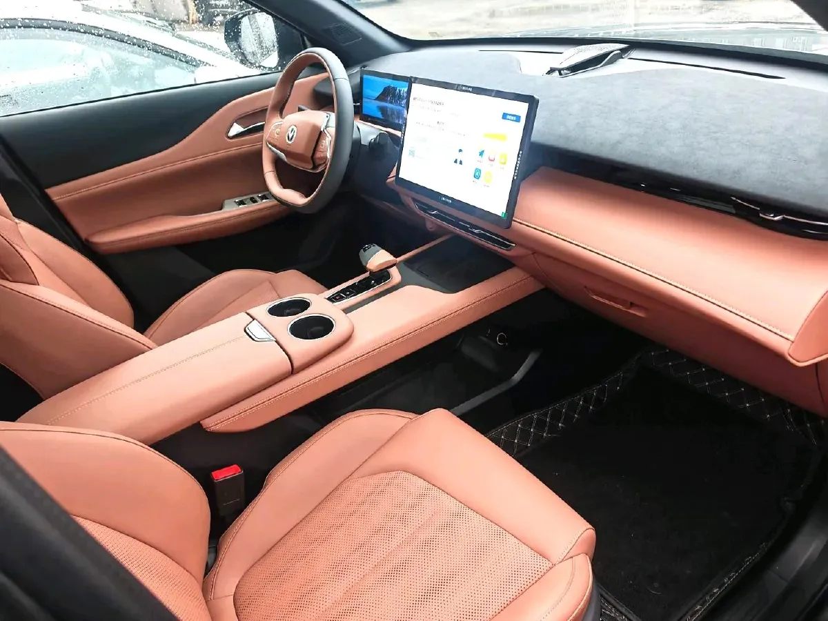 2025 ChangAn UNI-Z 1.5L 98HP L4 E-CVT PHEV,autocango,china used car exporter,china ev exporter,chinese used car exporter,chinese used ev exporter