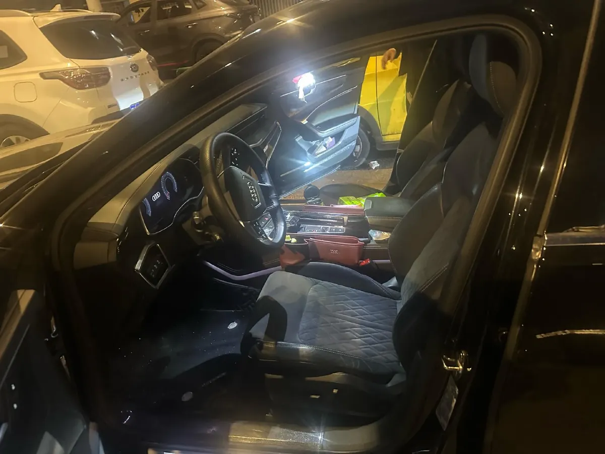 2020 Audi A6L 3.0T 340HP V6 7DCT,autocango,china used car exporter,china ev exporter,chinese used car exporter,chinese used ev exporter