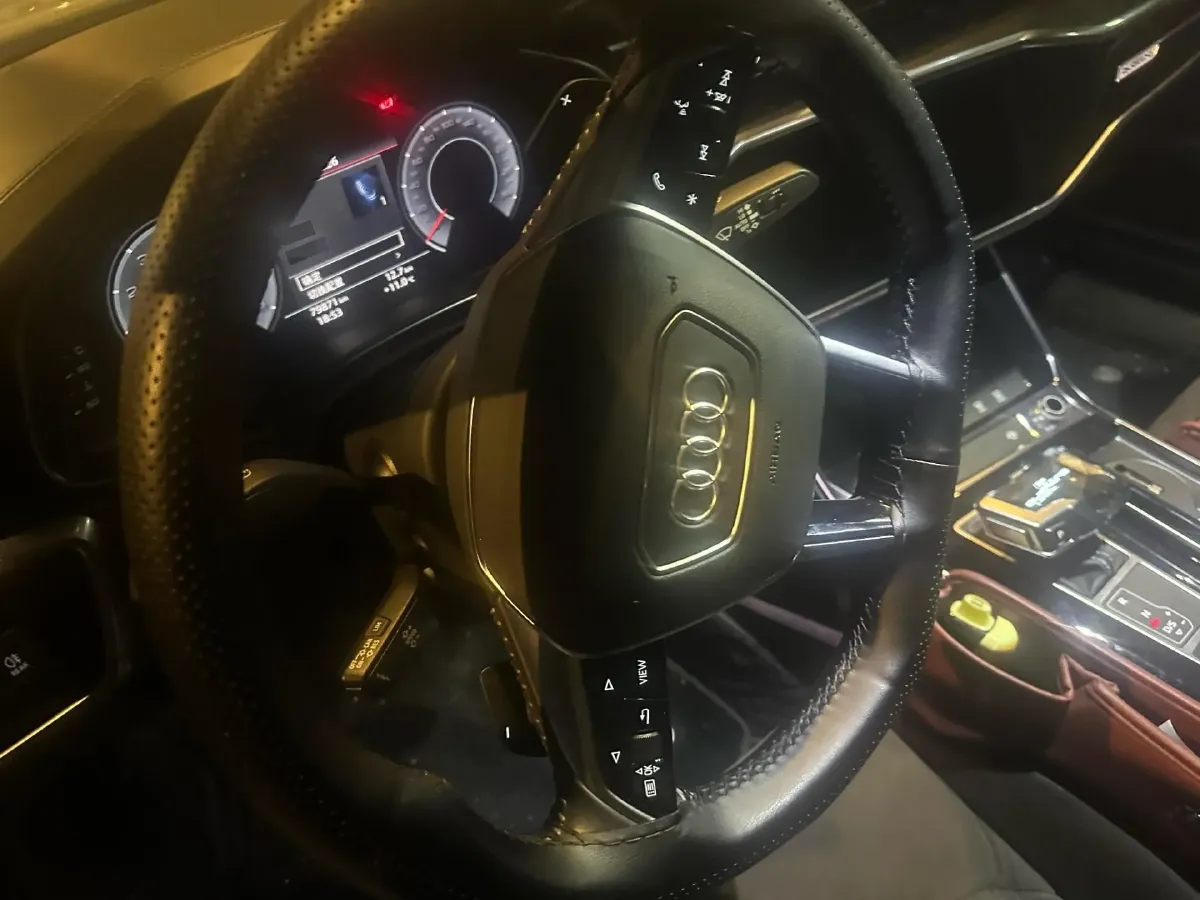 2020 Audi A6L 3.0T 340HP V6 7DCT,autocango,china used car exporter,china ev exporter,chinese used car exporter,chinese used ev exporter