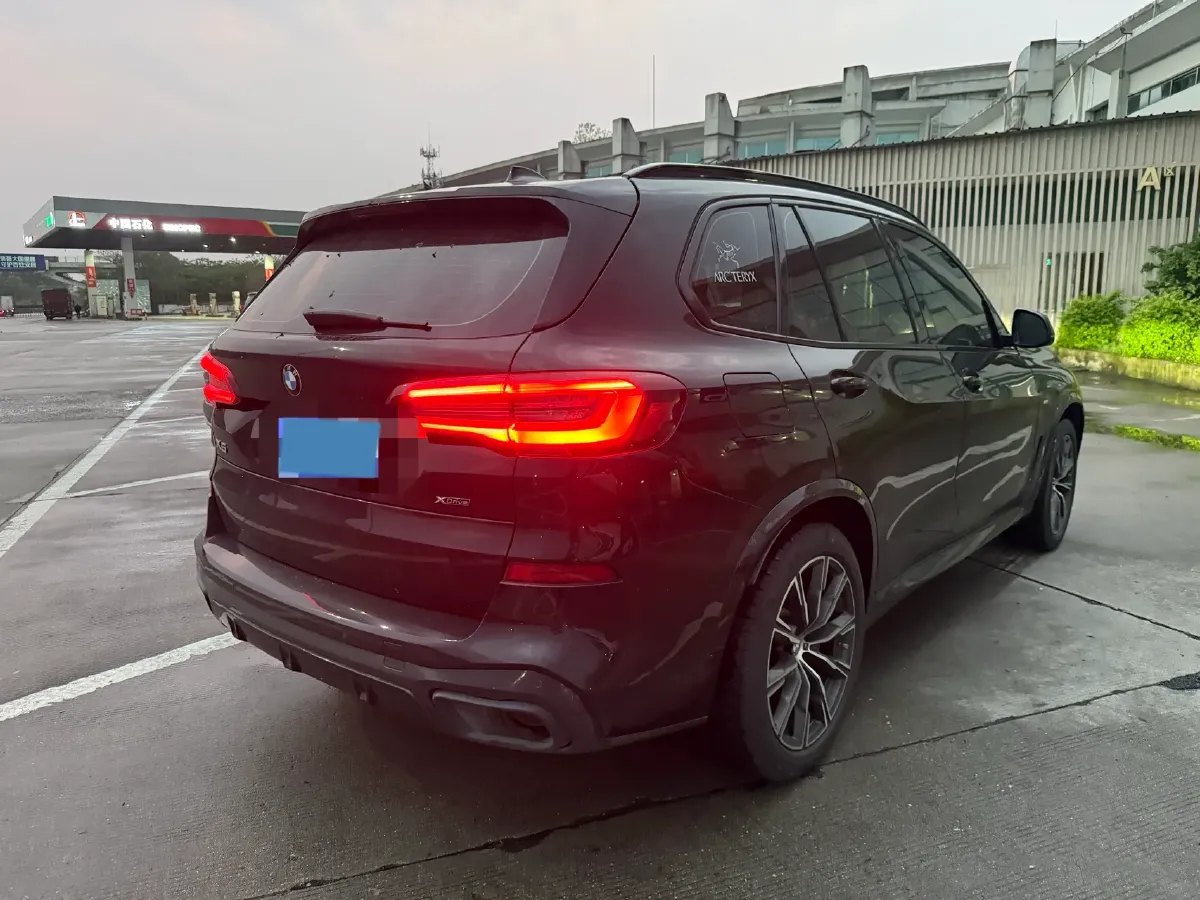 2021 BMW X5 2.0T 265HP L4 8AT,autocango,china used car exporter,china ev exporter,chinese used car exporter,chinese used ev exporter