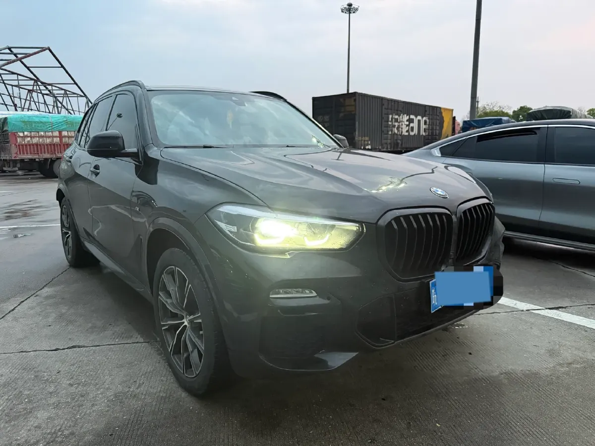 2021 BMW X5 2.0T 265HP L4 8AT,autocango,china used car exporter,china ev exporter,chinese used car exporter,chinese used ev exporter