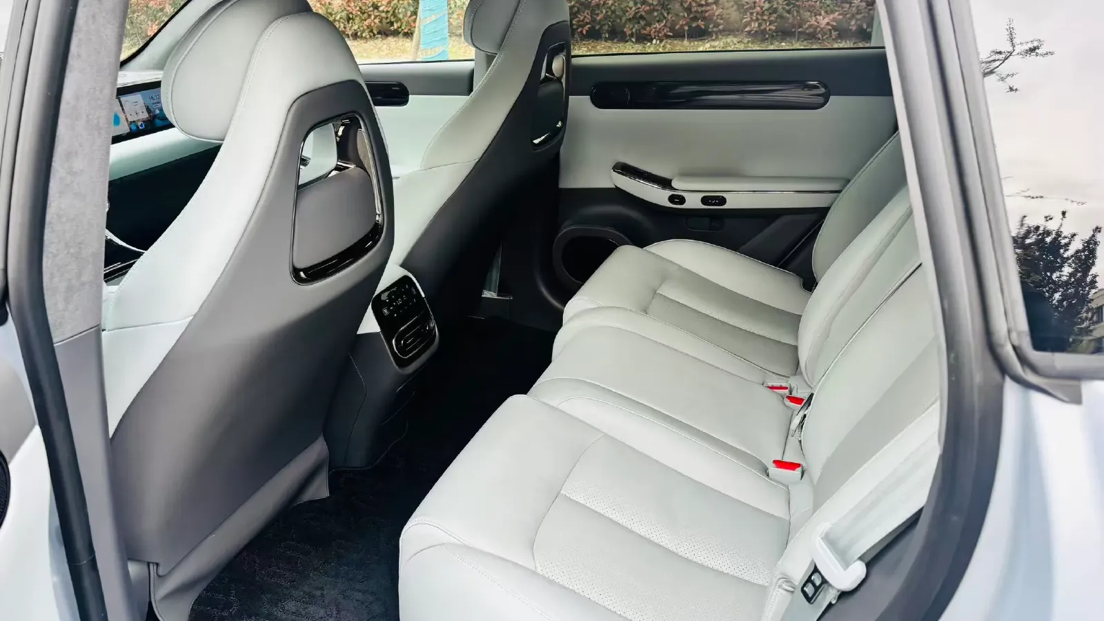 2022 Leapmotor C01 BEV 90KWH,autocango,china used car exporter,china ev exporter,chinese used car exporter,chinese used ev exporter