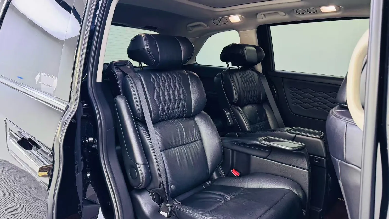 2022 Honda Elysioin 2.0L 146HP L4 E-CVT Hybrid,autocango,china used car exporter,china ev exporter,chinese used car exporter,chinese used ev exporter