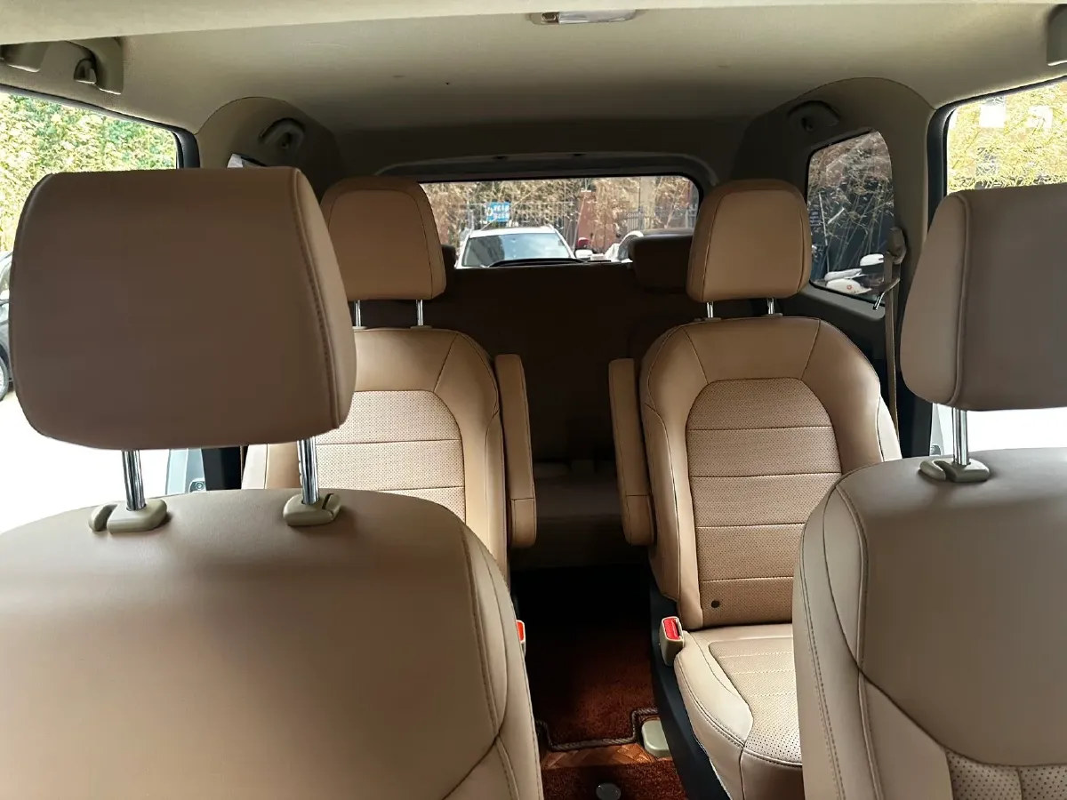 2021 WuLing HongGuang 1.5L 99HP L4 6MT,autocango,china used car exporter,china ev exporter,chinese used car exporter,chinese used ev exporter