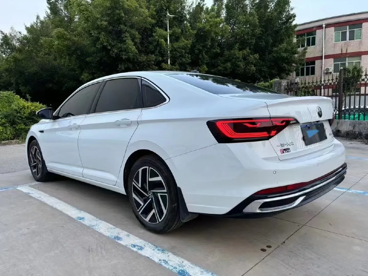 2023 Volkswagen Sagitar 1.5T 160HP L4 7DCT,autocango,china used car exporter,china ev exporter,chinese used car exporter,chinese used ev exporter