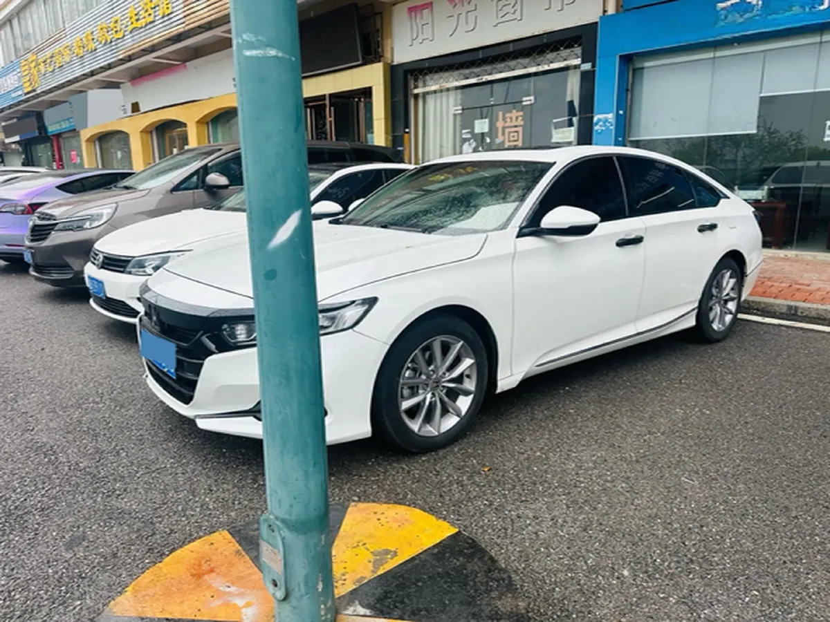 2022 Honda Accord 1.5T 194HP L4 CVT,autocango,china used car exporter,china ev exporter,chinese used car exporter,chinese used ev exporter