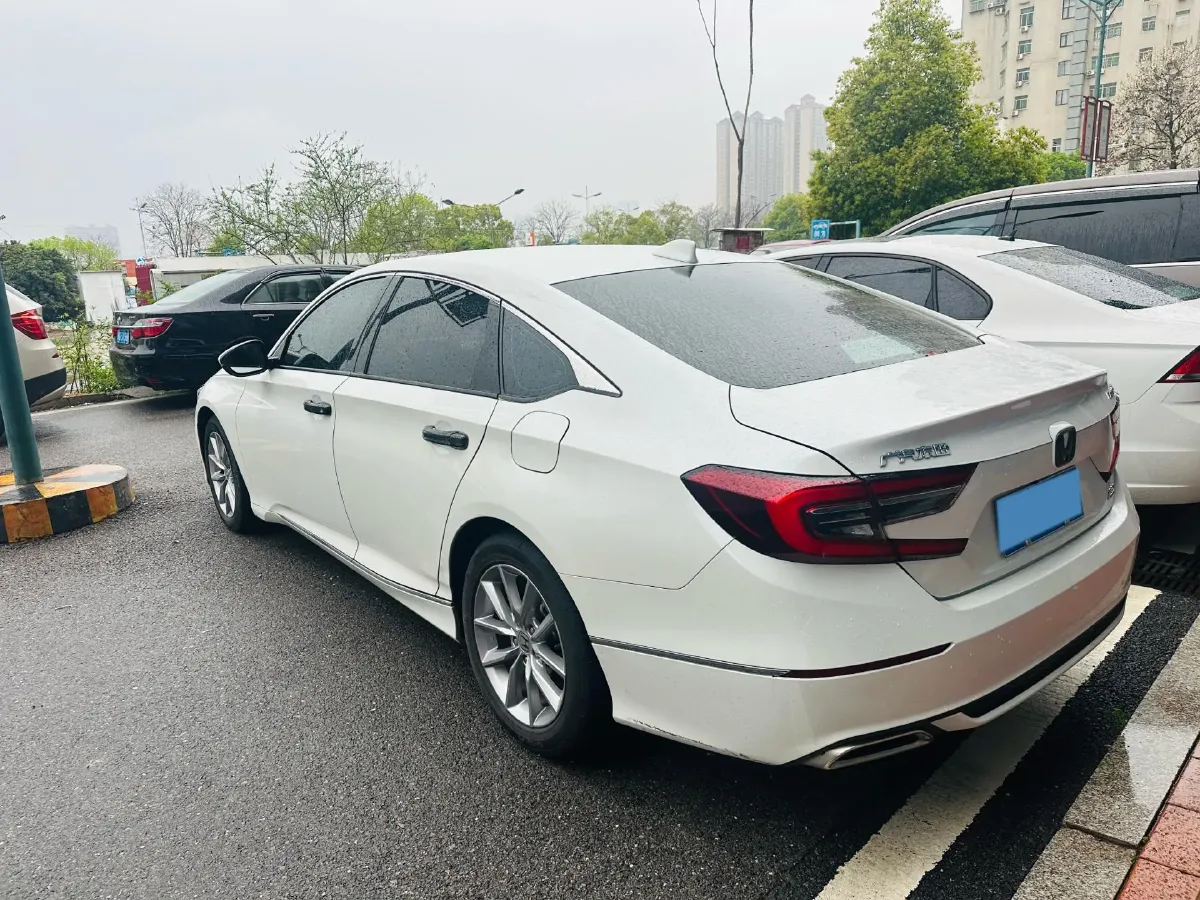 2022 Honda Accord 1.5T 194HP L4 CVT,autocango,china used car exporter,china ev exporter,chinese used car exporter,chinese used ev exporter