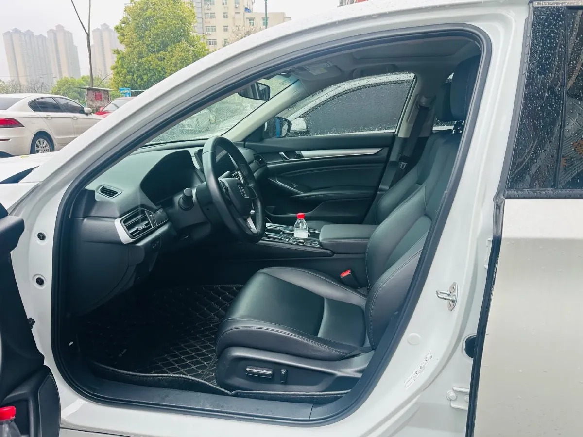 2022 Honda Accord 1.5T 194HP L4 CVT,autocango,china used car exporter,china ev exporter,chinese used car exporter,chinese used ev exporter