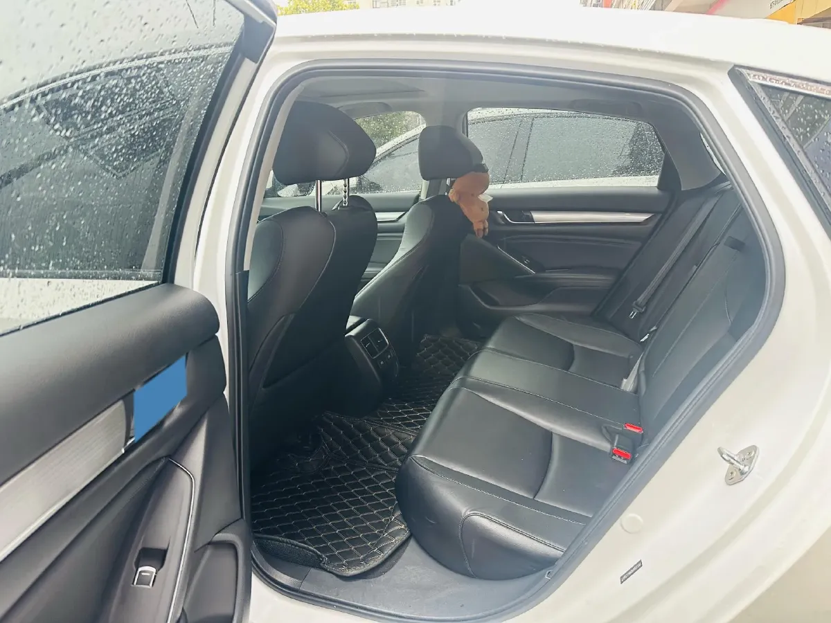 2022 Honda Accord 1.5T 194HP L4 CVT,autocango,china used car exporter,china ev exporter,chinese used car exporter,chinese used ev exporter