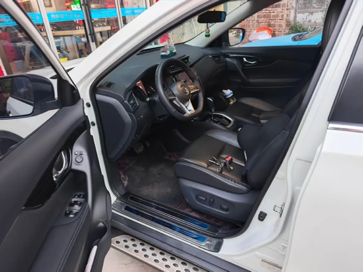 2021 Nissan X-Trail 2.0L 151HP L4 CVT,autocango,china used car exporter,china ev exporter,chinese used car exporter,chinese used ev exporter