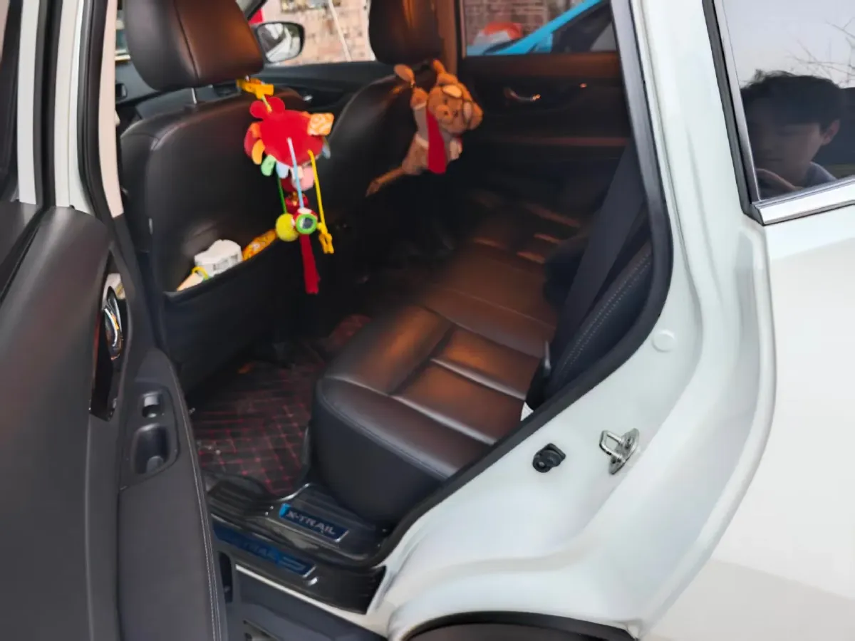 2021 Nissan X-Trail 2.0L 151HP L4 CVT,autocango,china used car exporter,china ev exporter,chinese used car exporter,chinese used ev exporter