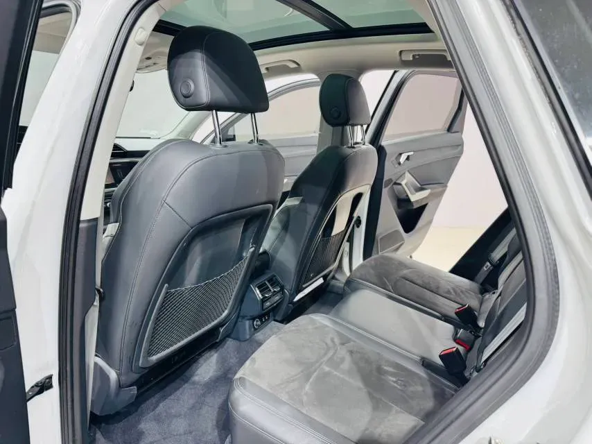 2021 Audi Q3 1.4T 150HP L4 7DCT,autocango,china used car exporter,china ev exporter,chinese used car exporter,chinese used ev exporter