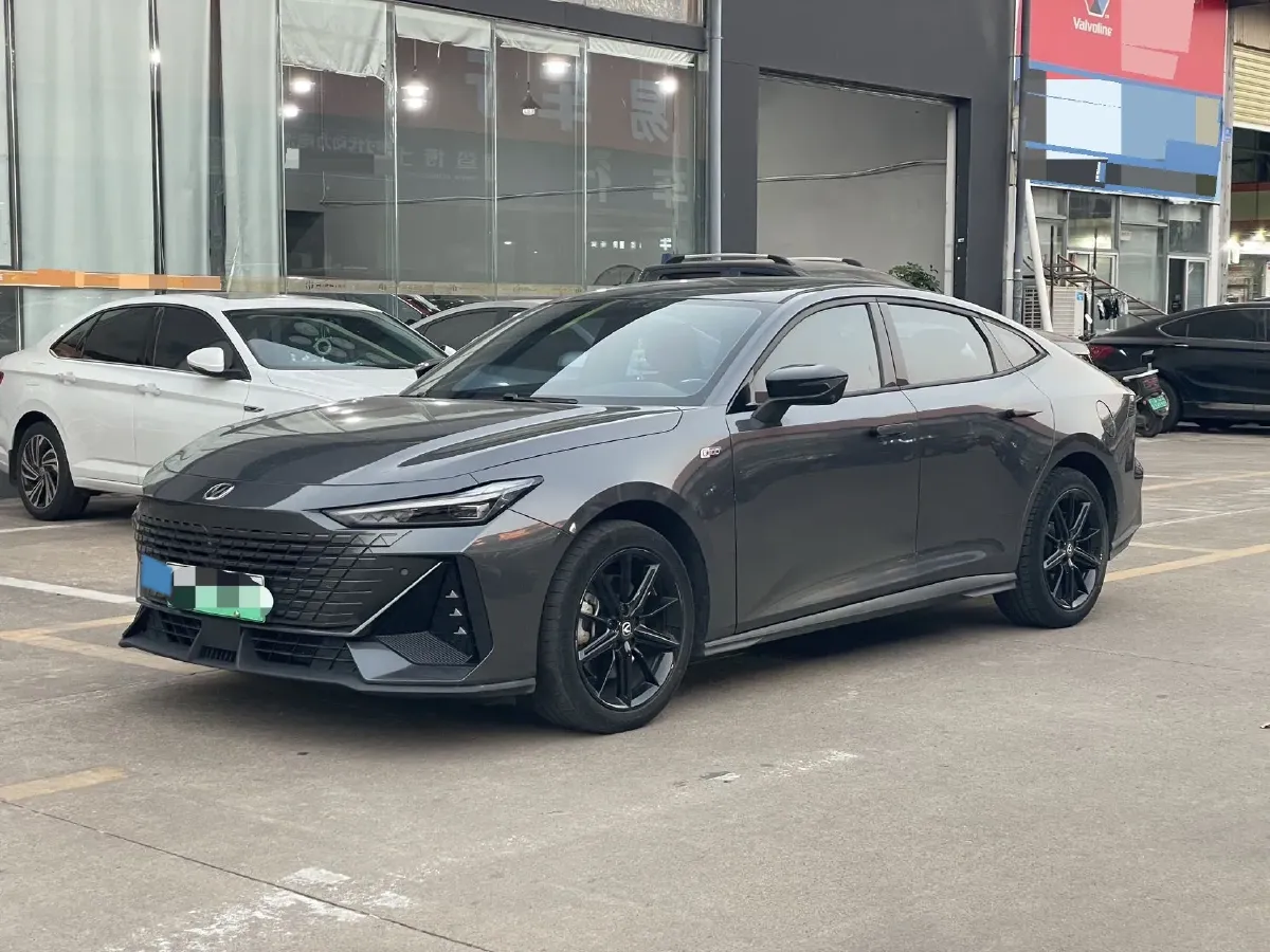 2023 ChangAn UNI-V iDD 1.5T 170HP L4 6TCT PHEV 18.4KWH,autocango,china used car exporter,china ev exporter,chinese used car exporter,chinese used ev exporter