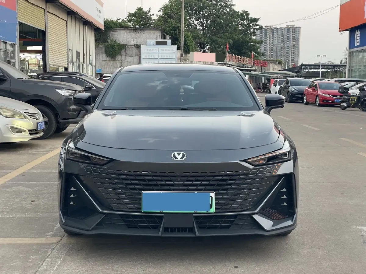 2023 ChangAn UNI-V iDD 1.5T 170HP L4 6TCT PHEV 18.4KWH,autocango,china used car exporter,china ev exporter,chinese used car exporter,chinese used ev exporter