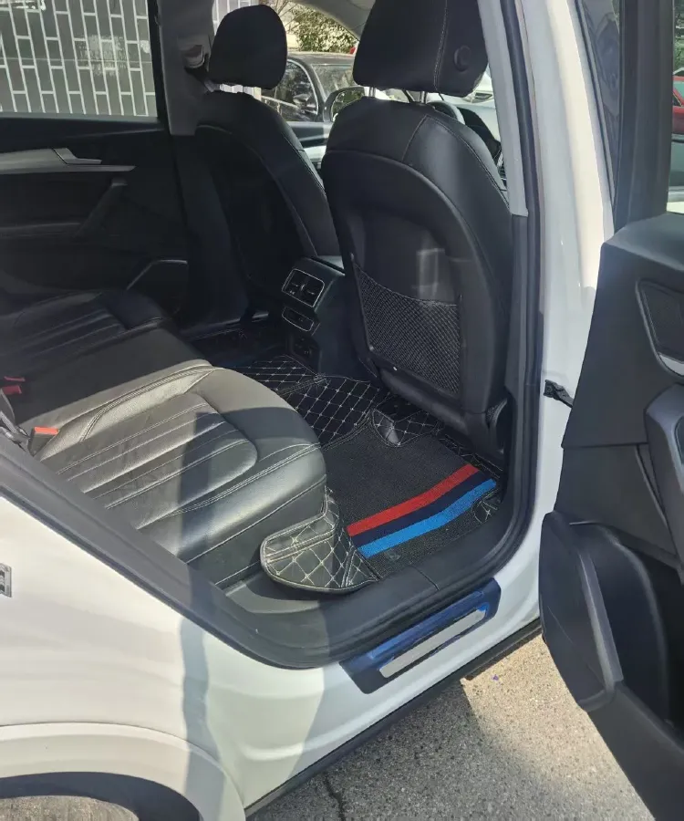 2020 Audi Q5L 2.0T 190HP L4 7DCT,autocango,china used car exporter,china ev exporter,chinese used car exporter,chinese used ev exporter