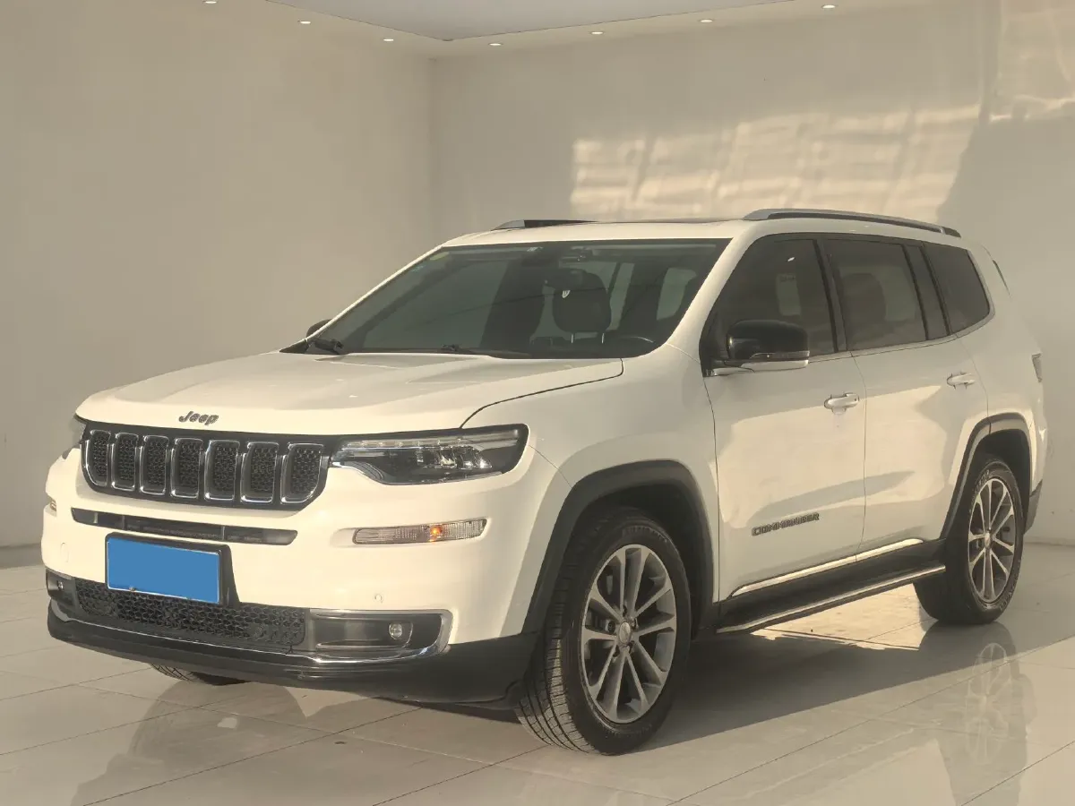 2018 Jeep Grand Commander 2.0T 265HP L4 9AT,autocango,china used car exporter,china ev exporter,chinese used car exporter,chinese used ev exporter