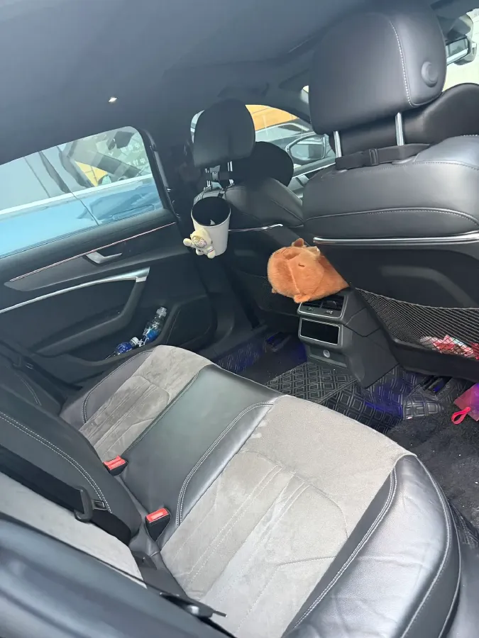 2022 Audi A6L 2.0T 224HP L4 7DCT,autocango,china used car exporter,china ev exporter,chinese used car exporter,chinese used ev exporter