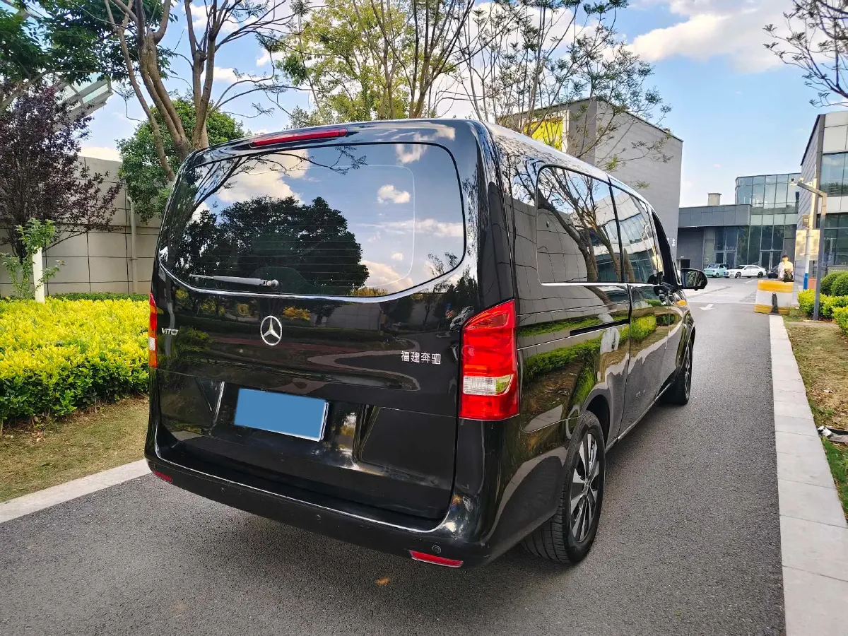 2021 Mercedes-Benz Vito 2.0T 211HP L4 9AT,autocango,china used car exporter,china ev exporter,chinese used car exporter,chinese used ev exporter