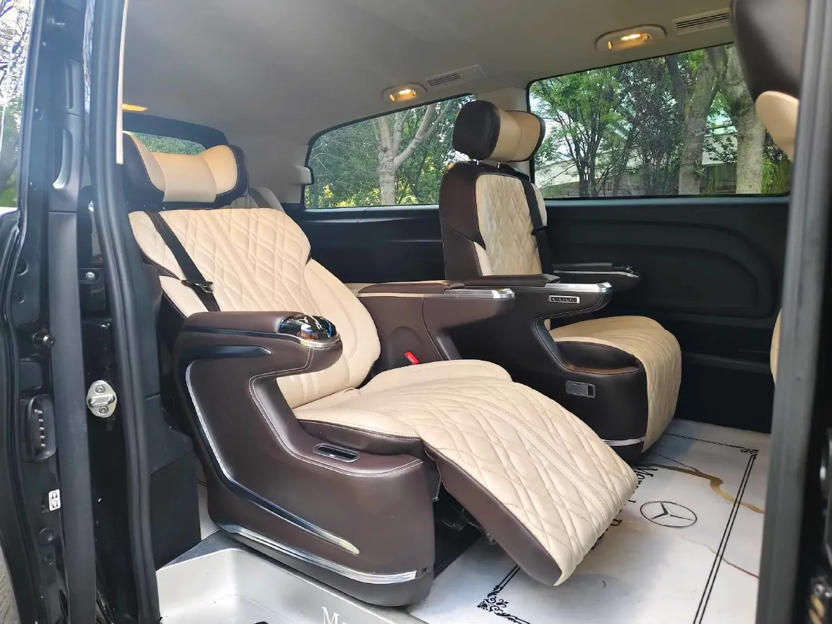 2021 Mercedes-Benz Vito 2.0T 211HP L4 9AT,autocango,china used car exporter,china ev exporter,chinese used car exporter,chinese used ev exporter