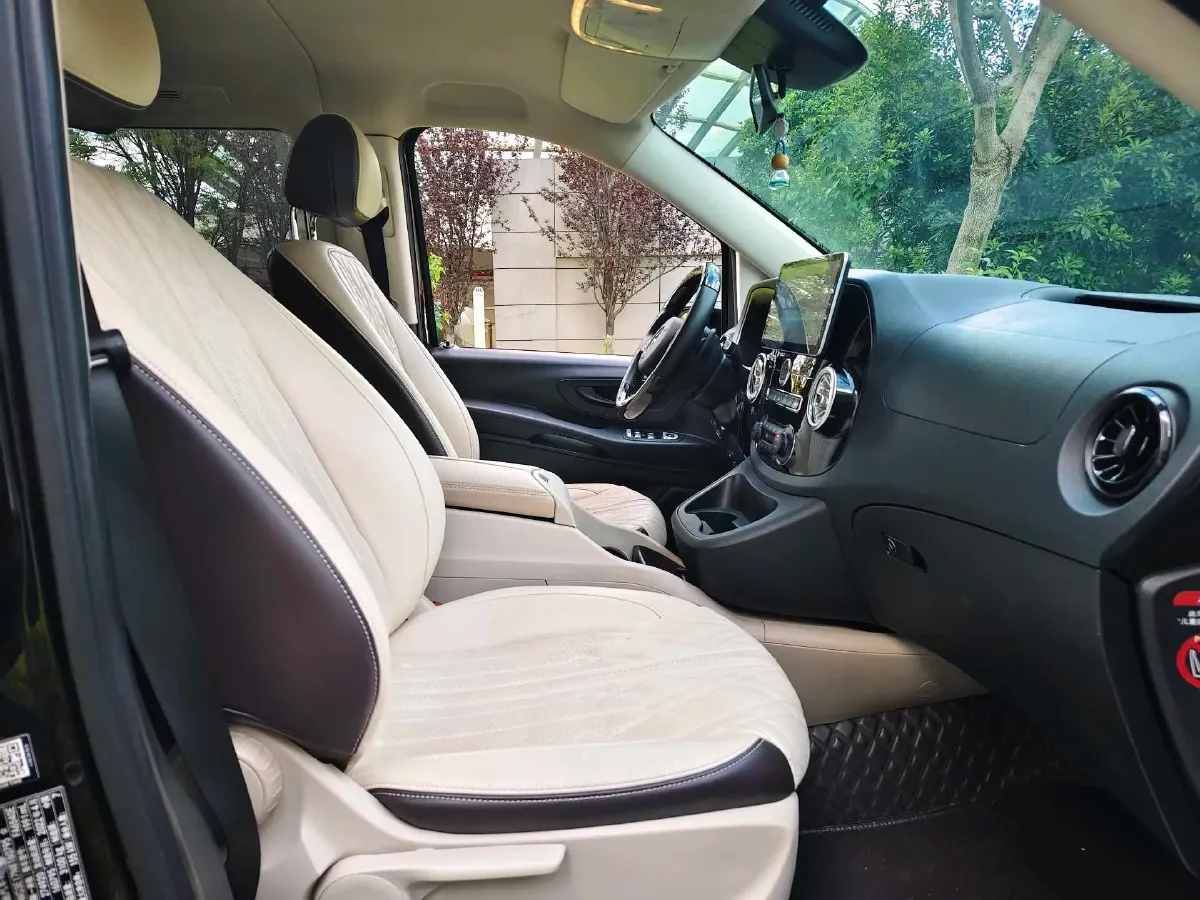 2021 Mercedes-Benz Vito 2.0T 211HP L4 9AT,autocango,china used car exporter,china ev exporter,chinese used car exporter,chinese used ev exporter