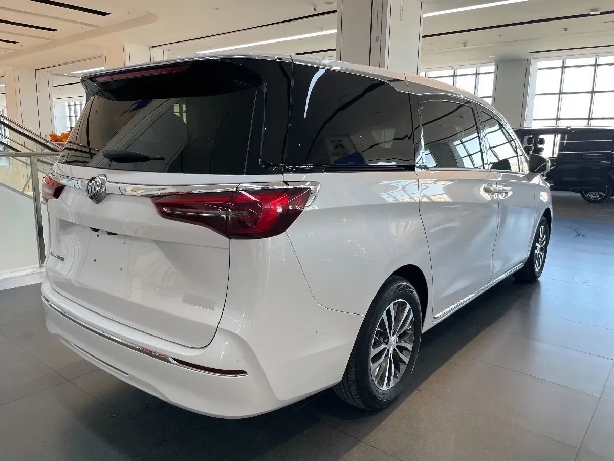 2023 Buick GL8 2.0T 237HP L4 9AT,autocango,china used car exporter,china ev exporter,chinese used car exporter,chinese used ev exporter