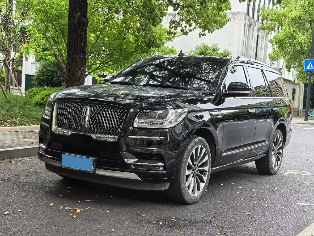 2019 Lincoln Navigator 3.5T 388HP V6 10AT,autocango,china used car exporter,china ev exporter,chinese used car exporter,chinese used ev exporter