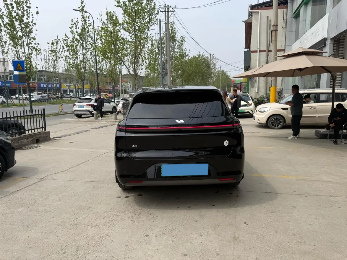2024 Li L6 Range Extended 154HP L4 REEV 36.8KWH,autocango,china used car exporter,china ev exporter,chinese used car exporter,chinese used ev exporter