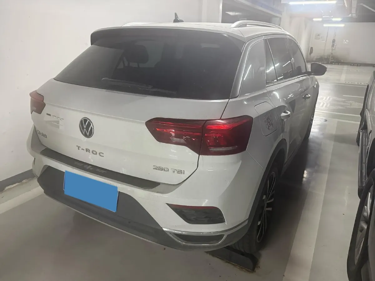 2022 Volkswagen T-Roc 1.4T 150HP L4 7DCT,autocango,china used car exporter,china ev exporter,chinese used car exporter,chinese used ev exporter