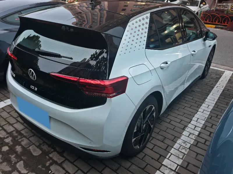 2022 Volkswagen ID.3 BEV 57.3KWH,autocango,china used car exporter,china ev exporter,chinese used car exporter,chinese used ev exporter