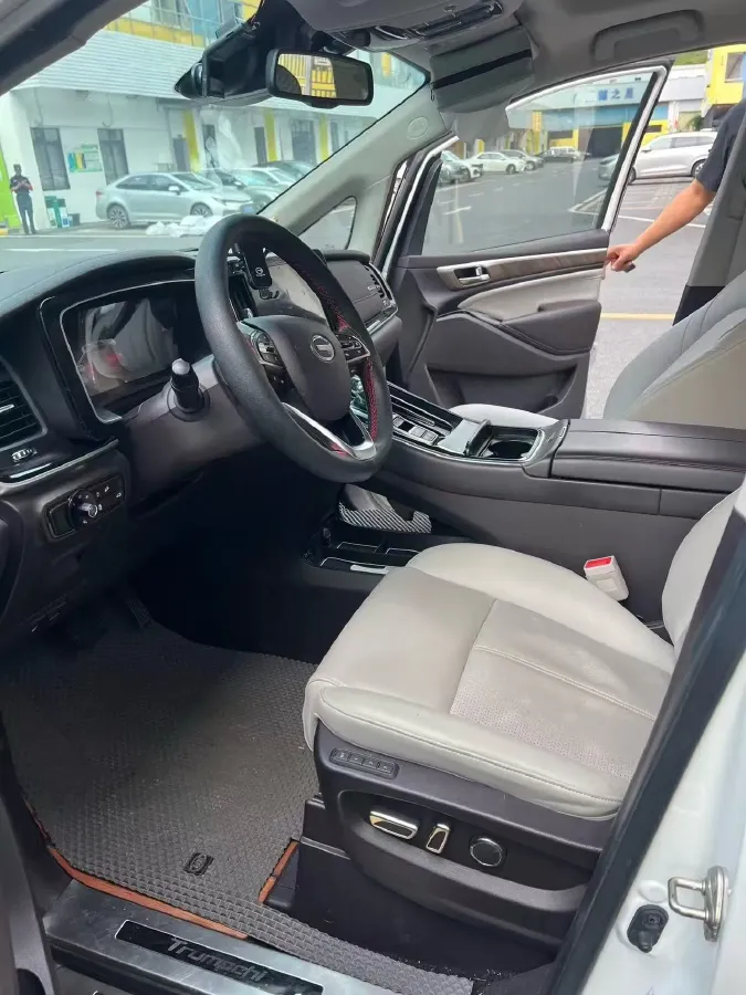 2021 GAC Trumpchi M8 2.0T 252HP L4 8AT,autocango,china used car exporter,china ev exporter,chinese used car exporter,chinese used ev exporter