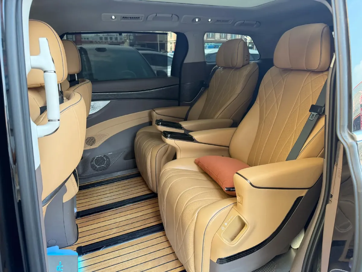 2022 HongQi HS7 3.0T 337HP V6 8AT,autocango,china used car exporter,china ev exporter,chinese used car exporter,chinese used ev exporter