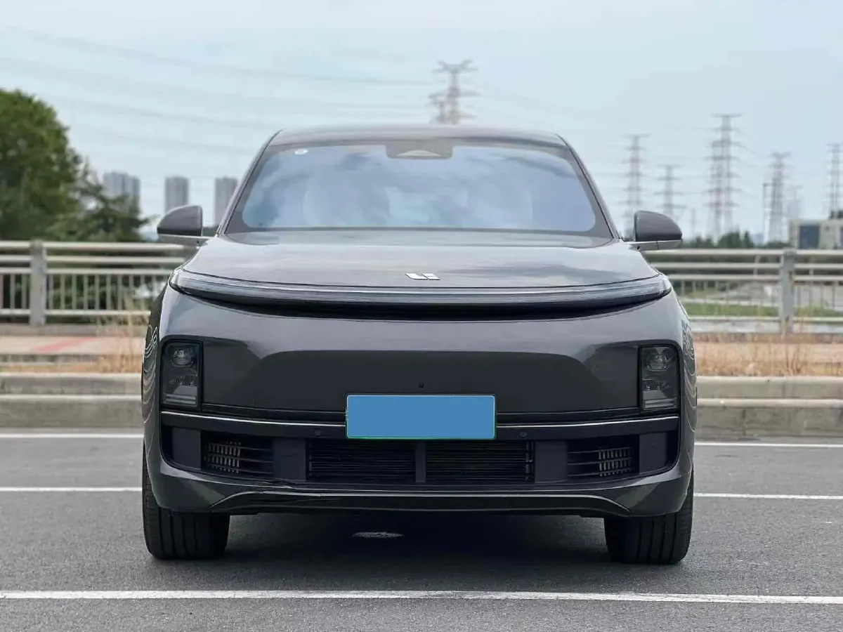 2023 Li L7 Range Extended 154HP REEV 40.9KWH,autocango,china used car exporter,china ev exporter,chinese used car exporter,chinese used ev exporter