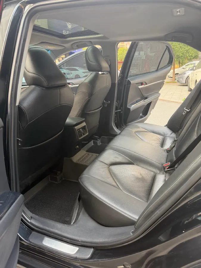 2019 Toyota Camry 2.5L 209HP L4 8AT,autocango,china used car exporter,china ev exporter,chinese used car exporter,chinese used ev exporter