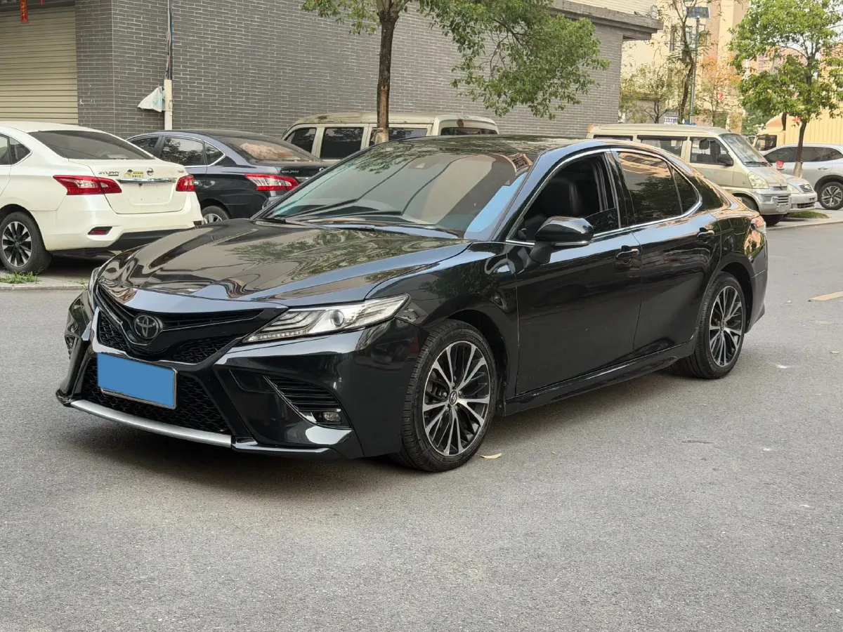 2019 Toyota Camry 2.5L 209HP L4 8AT,autocango,china used car exporter,china ev exporter,chinese used car exporter,chinese used ev exporter