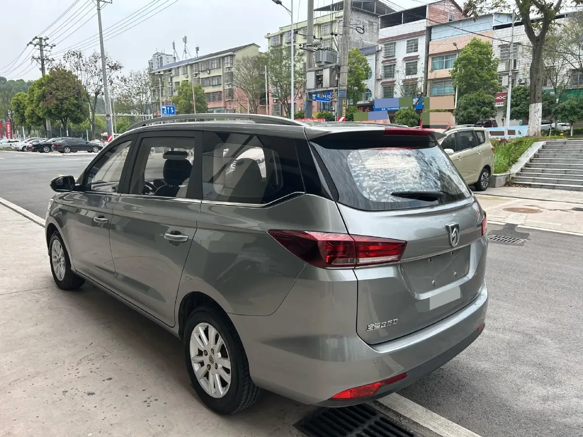 2019 BaoJun 360 1.5L 105HP L4 6MT,autocango,china used car exporter,china ev exporter,chinese used car exporter,chinese used ev exporter