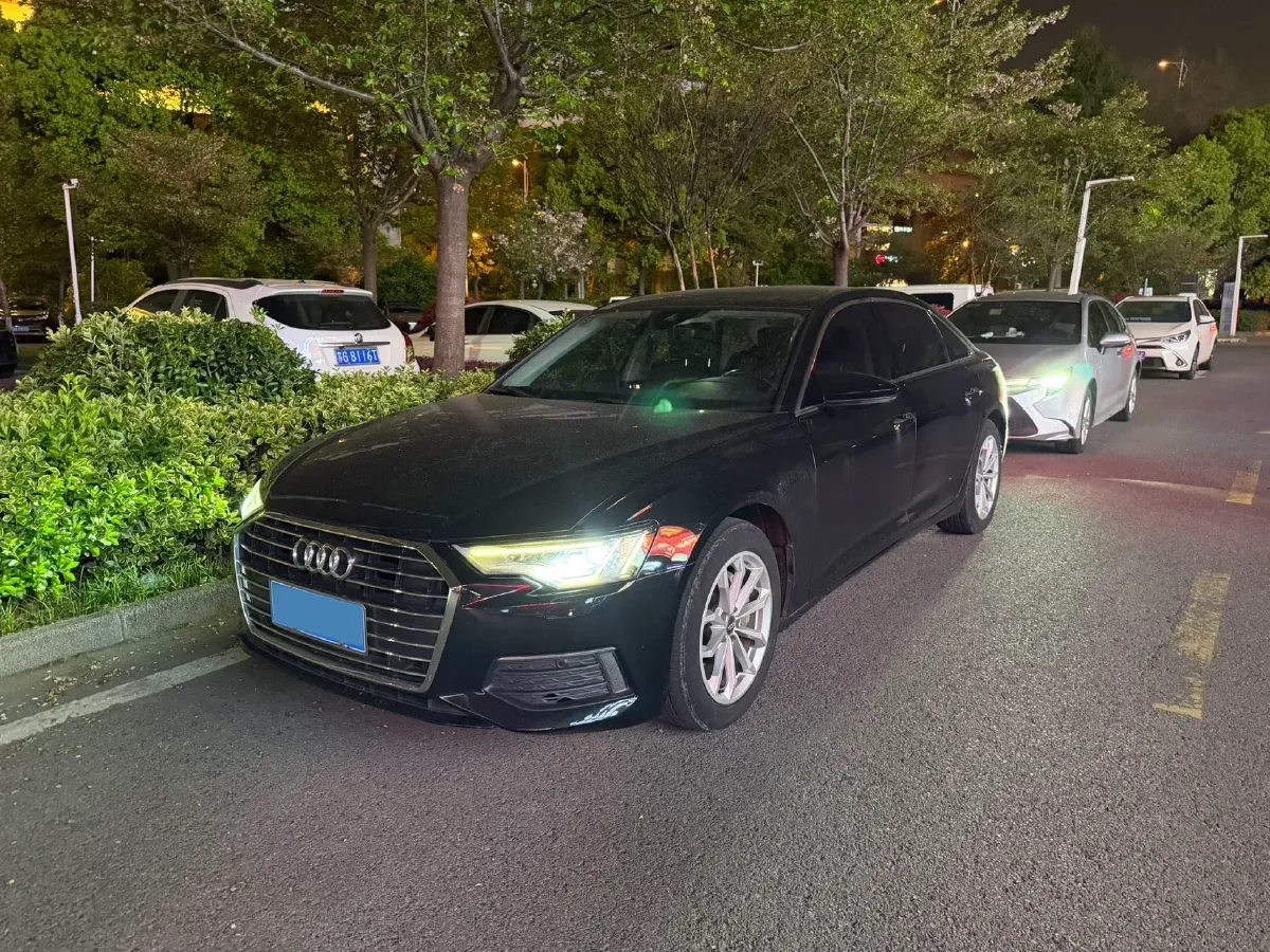 2019 Audi A6L 2.0T 190HP L4 7DCT,autocango,china used car exporter,china ev exporter,chinese used car exporter,chinese used ev exporter