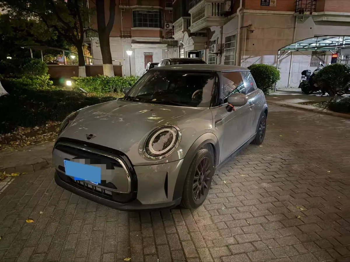 2022 MINI MINI 1.5T 102HP L3 7DCT,autocango,china used car exporter,china ev exporter,chinese used car exporter,chinese used ev exporter