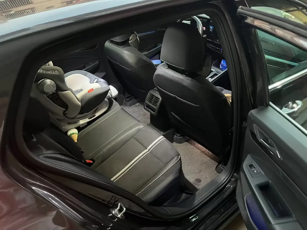 2023 Volkswagen Golf 1.4T 150HP L4 7DCT,autocango,china used car exporter,china ev exporter,chinese used car exporter,chinese used ev exporter