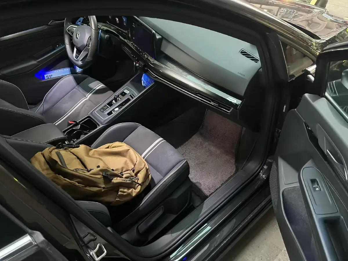 2023 Volkswagen Golf 1.4T 150HP L4 7DCT,autocango,china used car exporter,china ev exporter,chinese used car exporter,chinese used ev exporter