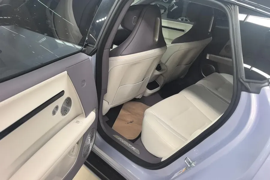 2025 Avatr 06 REEV 156HP REEV,autocango,china used car exporter,china ev exporter,chinese used car exporter,chinese used ev exporter