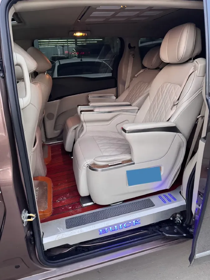 2018 Buick GL8 2.0T 260HP L4 6AT,autocango,china used car exporter,china ev exporter,chinese used car exporter,chinese used ev exporter