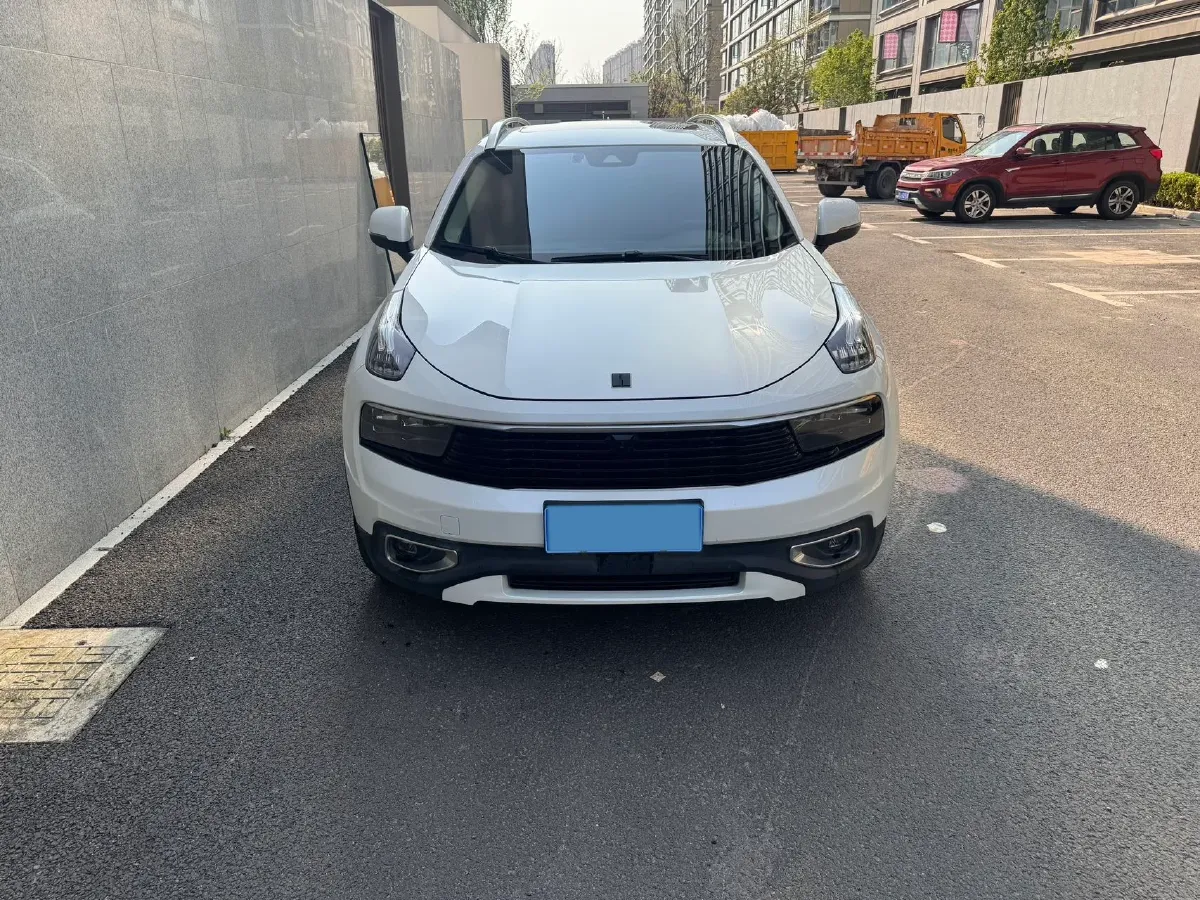 2019 Beijing BJ40 2.0T 218HP L4 6AT,autocango,china used car exporter,china ev exporter,chinese used car exporter,chinese used ev exporter