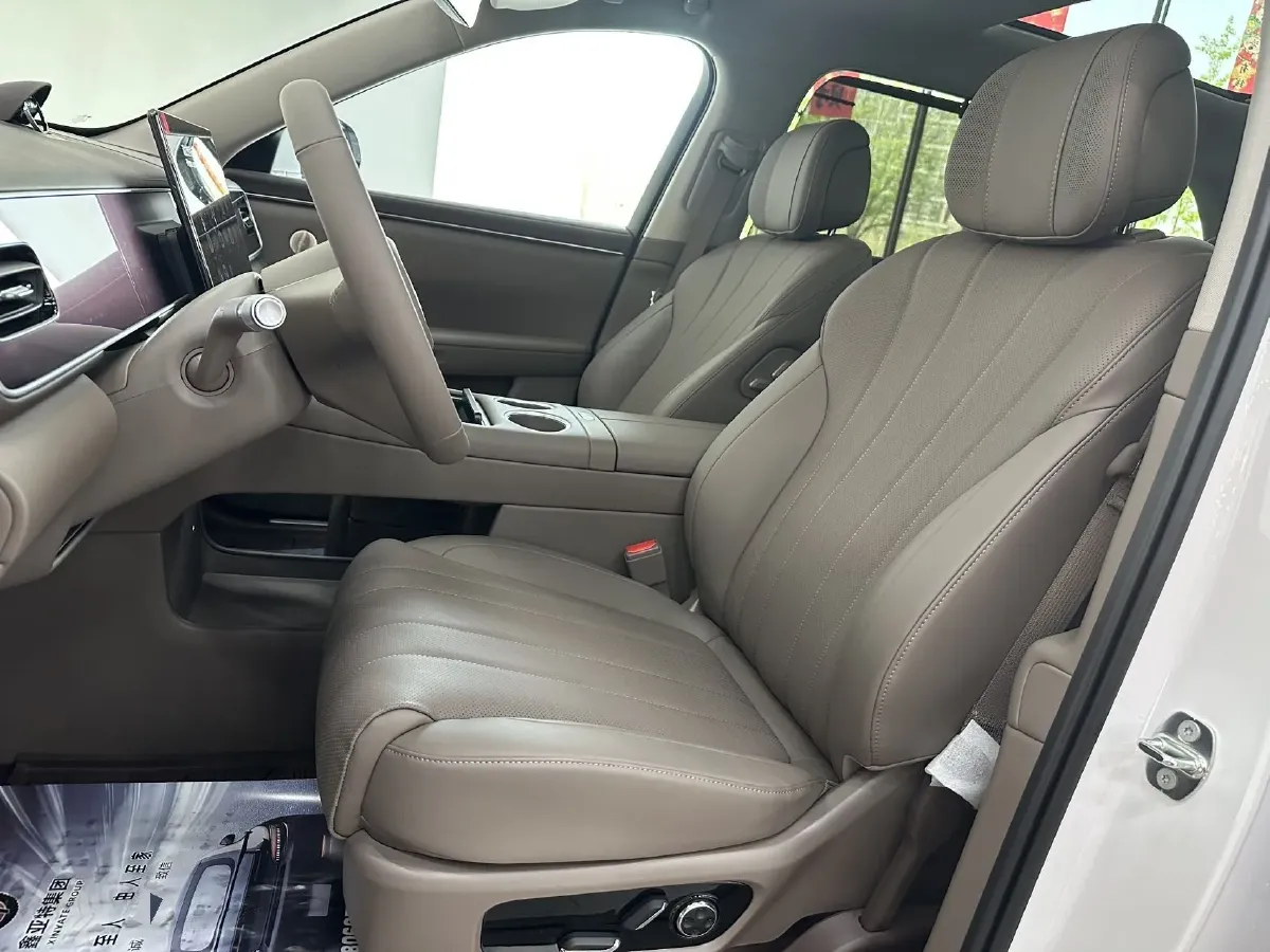 2026 AITO AITO M7 BEV,autocango,china used car exporter,china ev exporter,chinese used car exporter,chinese used ev exporter