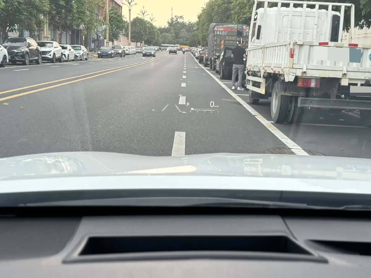 2023 Toyota Camry 2.0L 177HP L4 CVT,autocango,china used car exporter,china ev exporter,chinese used car exporter,chinese used ev exporter