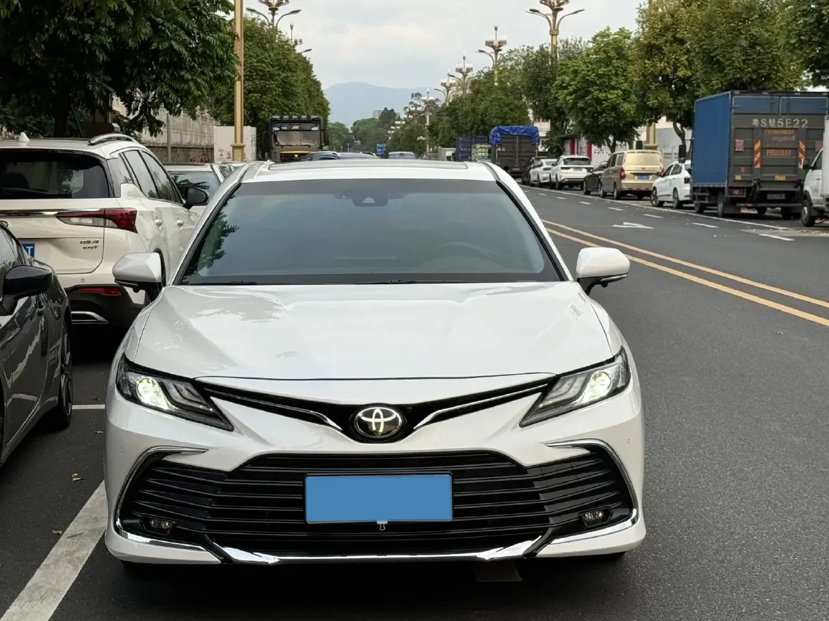 2023 Toyota Camry 2.0L 177HP L4 CVT,autocango,china used car exporter,china ev exporter,chinese used car exporter,chinese used ev exporter