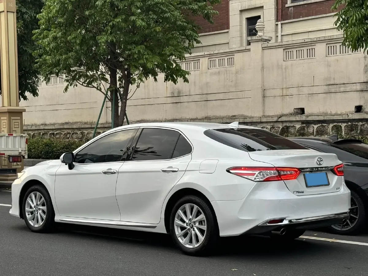 2023 Toyota Camry 2.0L 177HP L4 CVT,autocango,china used car exporter,china ev exporter,chinese used car exporter,chinese used ev exporter
